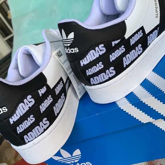 ADIDAS SUPERSTAR FTWWHT/CBLACK/GOLDMT MENS - Picture 15 of 16